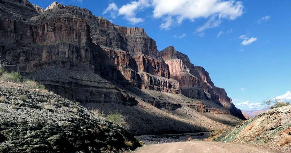 Traveling from Williams to the Grand Canyon