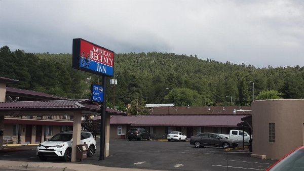 American Regency Inn image 1