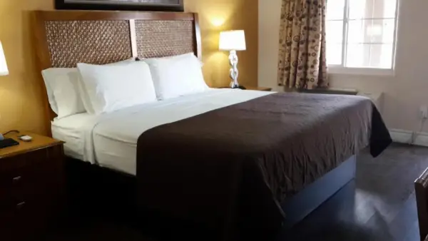 American Regency Inn 5